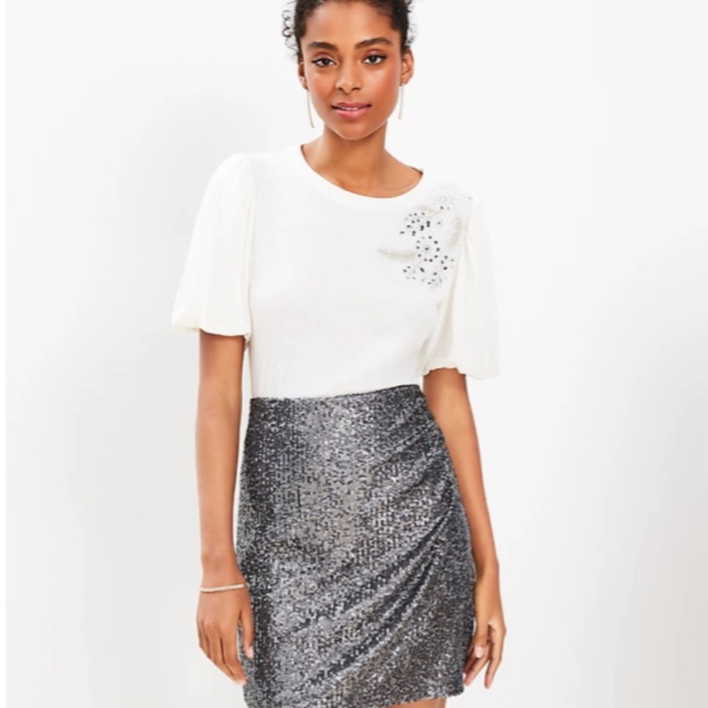 LOFT Metallic Sequins Mini Skirt Silver Size 10 New Year Party Holiday Cocktail